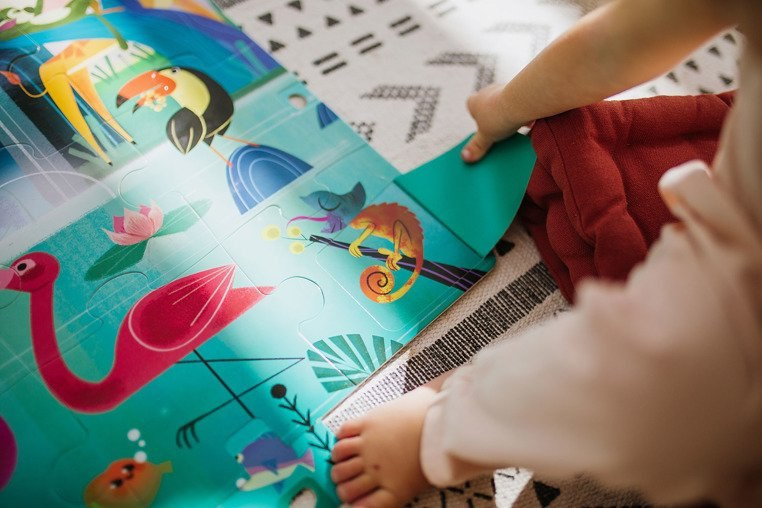 Janod Puzzle z niespodzianką Uczta w Dżungli Janod Puzzle z niespodzianką Uczta w Dżungli